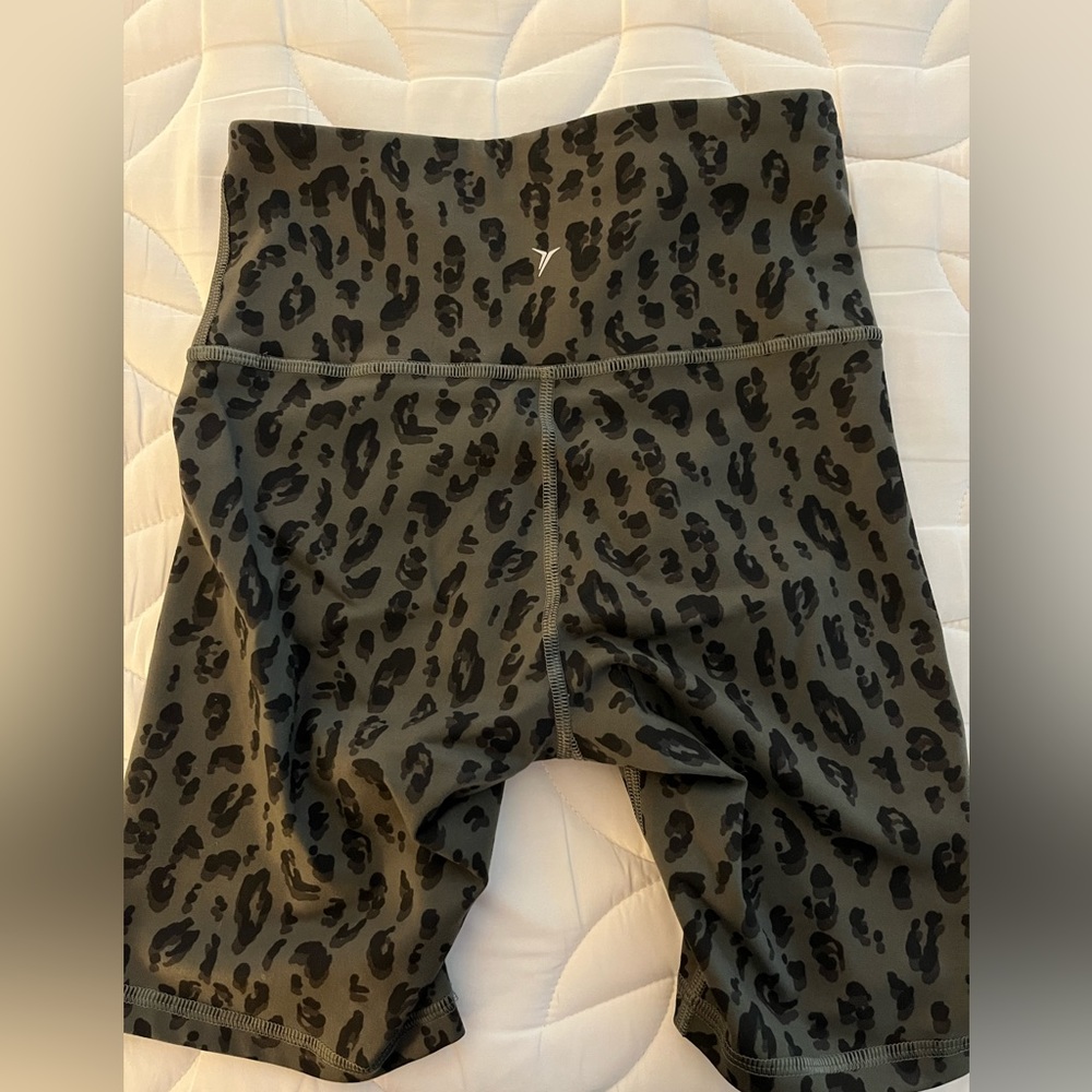Old Navy green and black leopard print biker shorts
